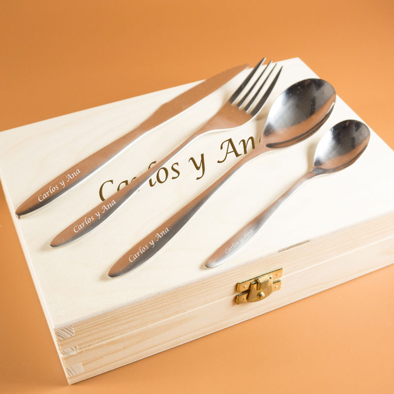 Cubiertos personalizados de acero inoxidable con cuchara, tenedores y  cuchillos, el nombre personalizado se grabará en tu vajilla, tenedores  grabados