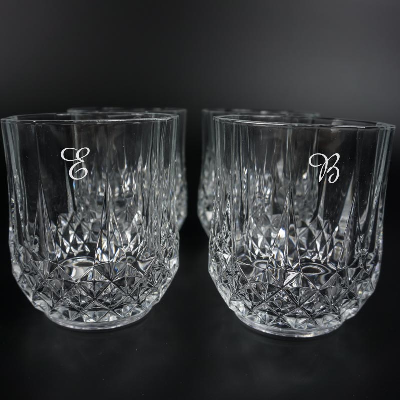 https://www.calledelregalo.es/photo/2039/juego-de-6-vasos-de-whisky-tallados-grabados-1.jpg