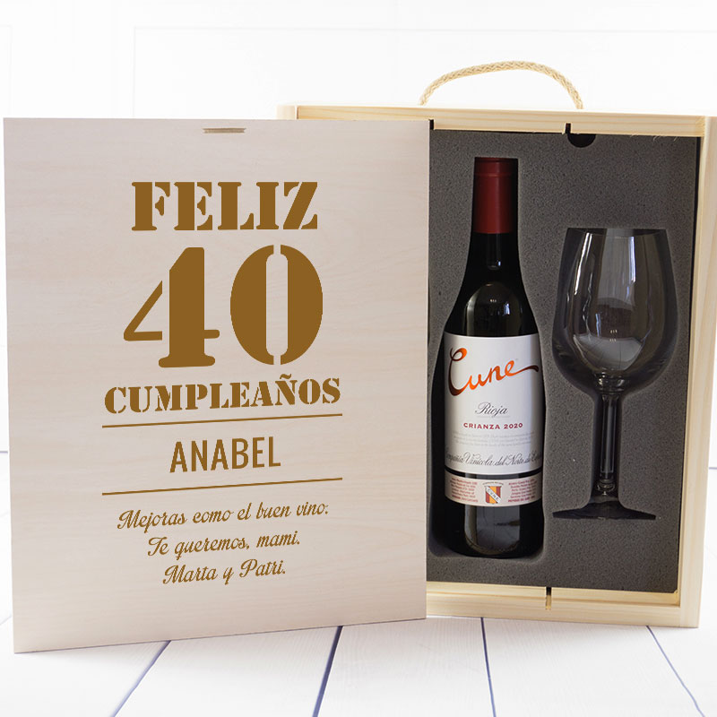 Regalos personalizados: Kits regalo: Kit con Vino Cune Crianza con caja grabada