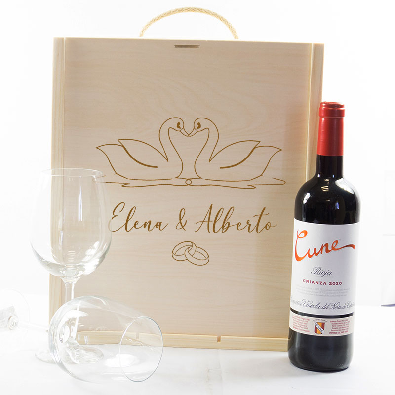 Regalos personalizados: Kits regalo: Kit con Vino Cune Crianza con caja grabada