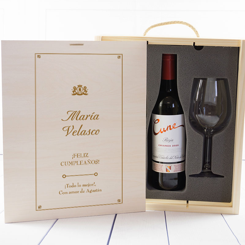 Regalos personalizados: Kits regalo: Kit con Vino Cune Crianza con caja grabada