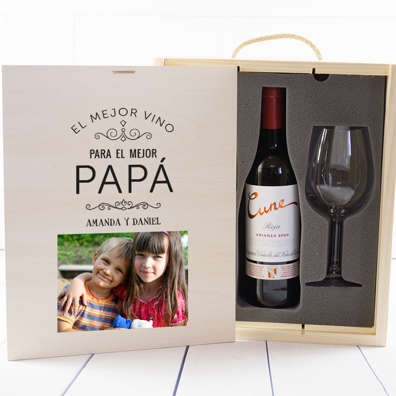 Regalos personalizados: Kits regalo: Kit con Vino Cune Crianza con caja impresa