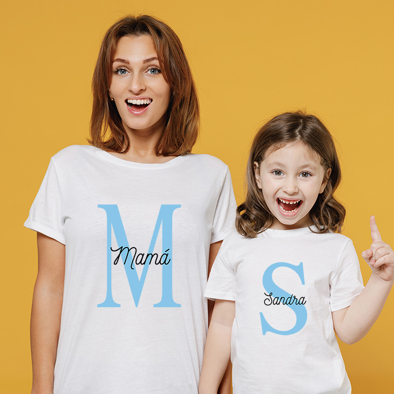 Regalos personalizados: Regalos con nombre: Pack camisetas mamá e hij@ personalizado Inicial