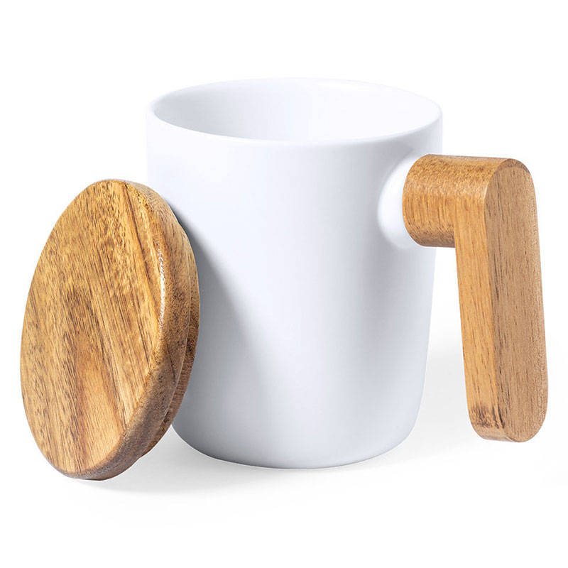 Regalos personalizados: Tazas personalizadas: Taza con detalles en madera natural